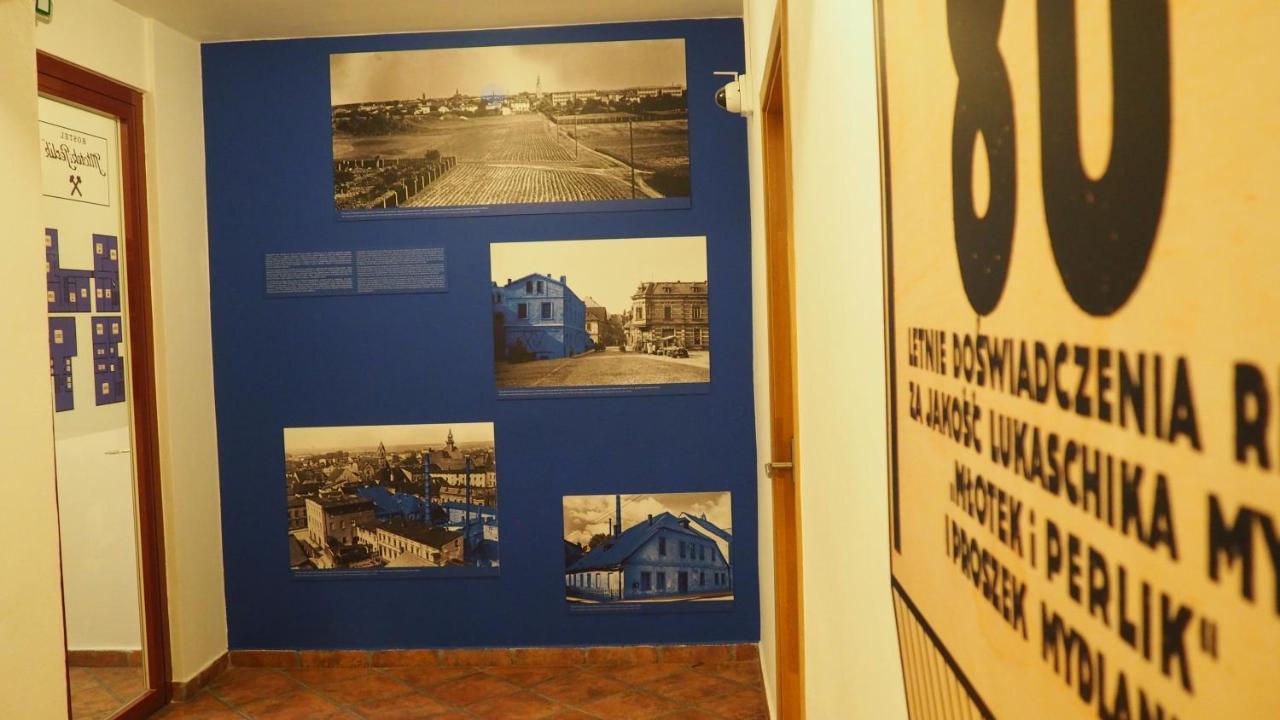 Hostel Mlotek I Perlik Tarnowskie Góry Exteriér fotografie