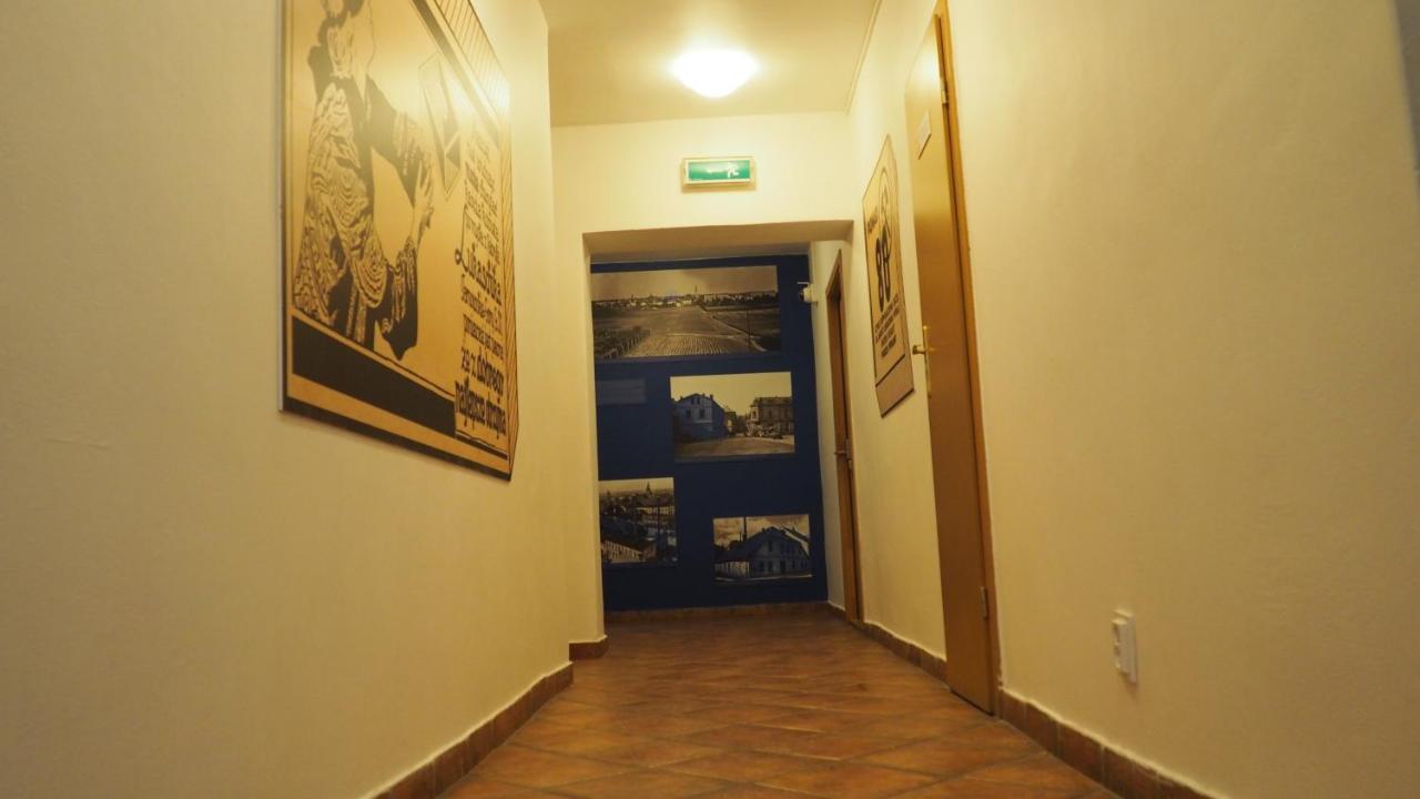 Hostel Mlotek I Perlik Tarnowskie Góry Exteriér fotografie