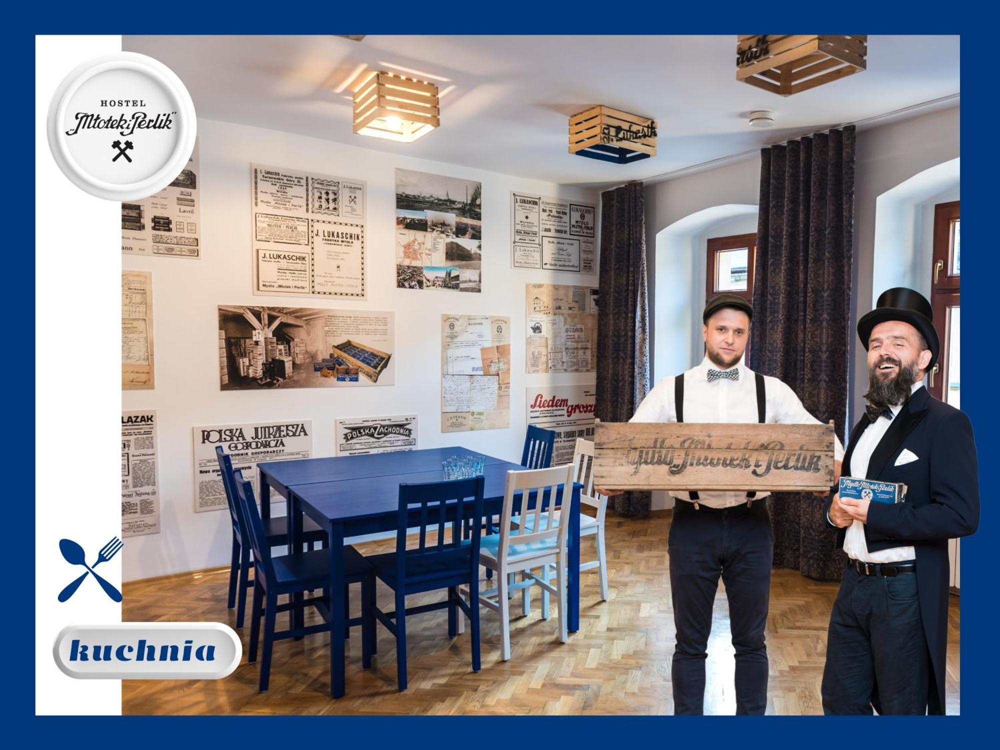 Hostel Mlotek I Perlik Tarnowskie Góry Exteriér fotografie